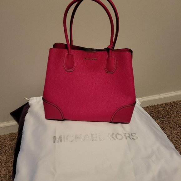 Michael Kors Pink Pebbled Leather Handbag - Picture 5 of 5